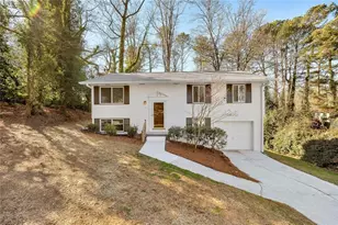 2564 Timberly Dr SE, Marietta, GA 30060 - Photo 1