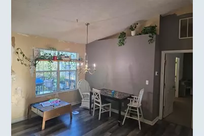 828 Tradd Court, Stone Mountain, GA 30087 - Photo 6