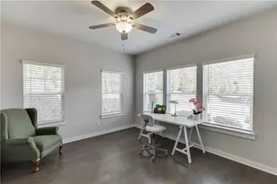 2476 Rathburn Cir, Loganville, GA 30052 - Photo 16