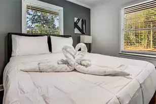 4050 Washington Rd, East Point, GA 30344 - Photo 8