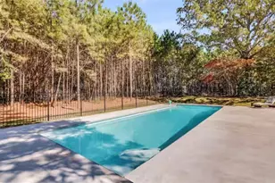 4050 Washington Rd, East Point, GA 30344 - Photo 12