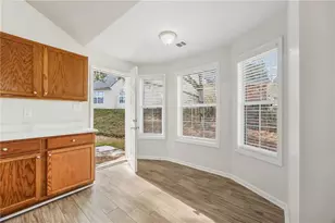 7137 Ravenwood Ln, Lithonia, GA 30038 - Photo 6