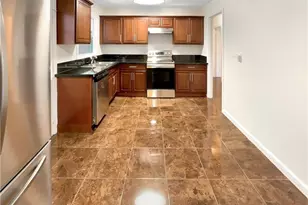 1367 Oakview Cir, Forest Park, GA 30297 - Photo 2