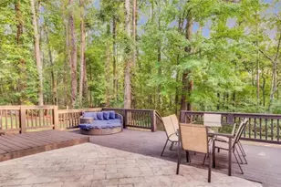 5671 Bobby Brook Ct, Lithonia, GA 30038 - Photo 2