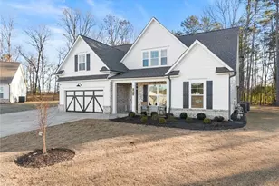 84 Martha Ann Ave, Winder, GA 30680 - Photo 4