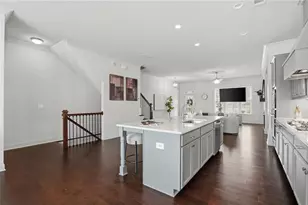 1910 Skyfall Cir, Atlanta, GA 30319 - Photo 8