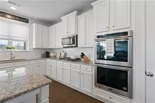 7925 Brewton Creek Dr, Cumming, GA 30028 - Photo 16