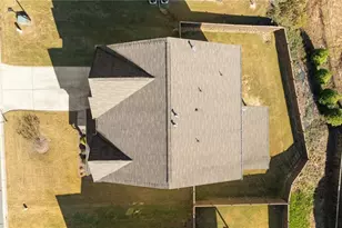 7925 Brewton Creek Dr, Cumming, GA 30028 - Photo 4