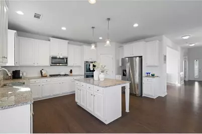 7925 Brewton Creek Drive, Cumming, GA 30028 - Photo 12