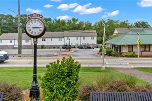 135 High Pt Dr, Hoschton, GA 30548 - Photo 8