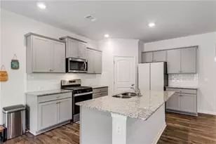 4710 Bramblett Grove Pl, Cumming, GA 30040 - Photo 10