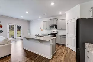 4710 Bramblett Grove Pl, Cumming, GA 30040 - Photo 8