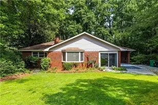 1102 Rogeretta Dr NE, Atlanta, GA 30329 - Photo 22