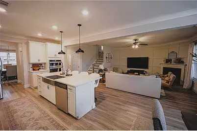 6833 Benjamin Drive, Flowery Branch, GA 30542 - Photo 10