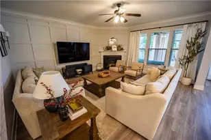 6833 Benjamin Dr, Flowery Branch, GA 30542 - Photo 6