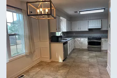 1725 Spindle Top Court SW, Lilburn, GA 30047 - Photo 8