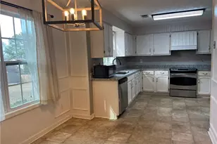 1725 Spindle Top Ct SW, Lilburn, GA 30047 - Photo 8