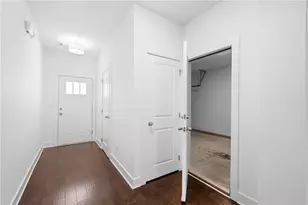 1821 Edgehill Dr, Lithonia, GA 30058 - Photo 4