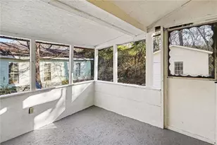 107 1st St, Barnesville, GA 30204 - Photo 30