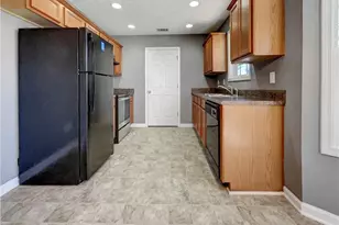 300 Majesty Dr, Rockmart, GA 30153 - Photo 2