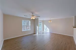 6334 Hickory Ln Cir, Union City, GA 30291 - Photo 8