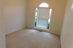 1570 Hill Crossing Ct, Grayson, GA 30017 - Photo 12