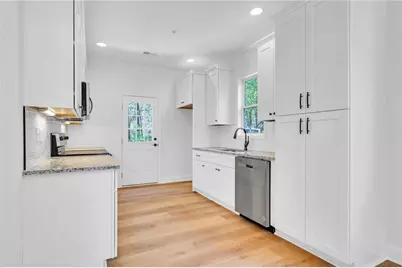 207 Riverstone Commons Circle, Canton, GA 30114 - Photo 2