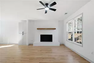 2151 Grayfield Dr, Grayson, GA 30017 - Photo 6