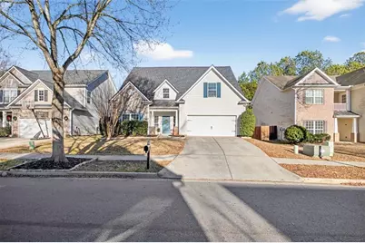 558 Austin Creek Drive, Buford, GA 30518 - Photo 2