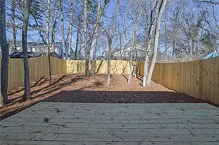 5594 Stonington Trace Pkwy, Stone Mountain, GA 30087 - Photo 32