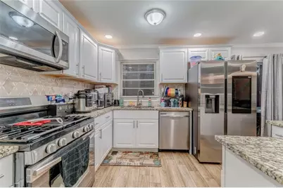 1607 Hillview Avenue, Jonesboro, GA 30236 - Photo 18