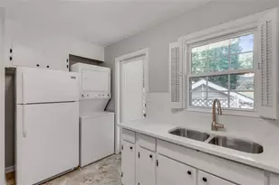 799 Marstevan Dr, Atlanta, GA 30306 - Photo 14