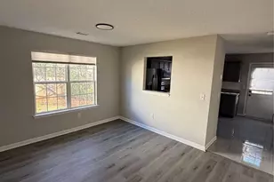 1664 Hallmark Hills Dr, Griffin, GA 30223 - Photo 6