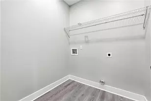 2152 Paces Vale Pl, Lawrenceville, GA 30043 - Photo 8