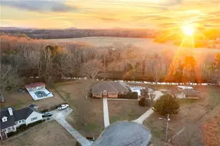 2300 Frettiesburg Dr, Rockmart, GA 30153 - Photo 2