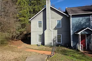 1395 Kennesaw Trace Ct NW, Kennesaw, GA 30144 - Photo 2