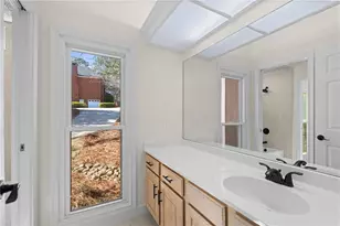 1660 Carlson Ln SW, Marietta, GA 30064 - Photo 34