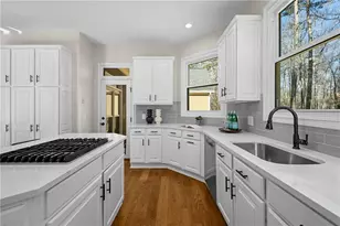 1660 Carlson Ln SW, Marietta, GA 30064 - Photo 18