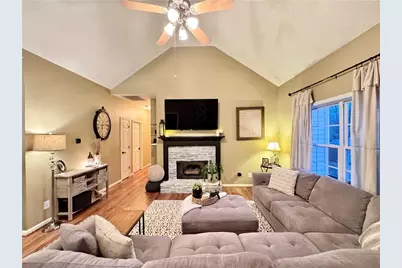 802 Hampton Way, Canton, GA 30115 - Photo 4