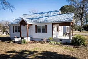 1160 Moody St, Union Point, GA 30669 - Photo 1