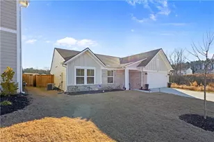 257 Traminer Wy, Braselton, GA 30517 - Photo 2