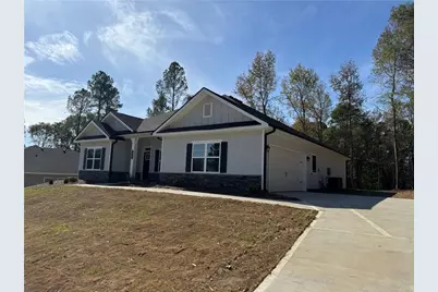 562 Walnut Creek Parkway, Pendergrass, GA 30567 - Photo 2
