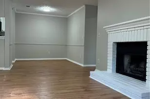 1413 Tuxworth Cir, Decatur, GA 30033 - Photo 2
