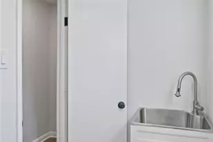 4088 Vale Ct, Decatur, GA 30035 - Photo 16