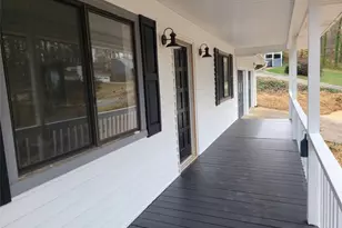 4402 East Brandon Dr E, Marietta, GA 30066 - Photo 4