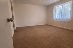 4402 East Brandon Dr E, Marietta, GA 30066 - Photo 18