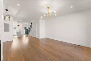 35 Cottonwood St, Clayton, GA 30525 - Photo 12
