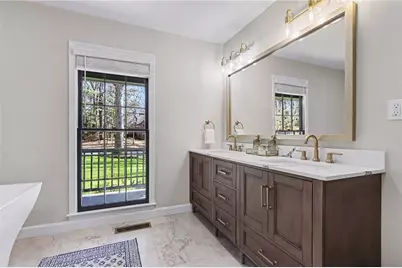 7070 Glenridge Drive, Atlanta, GA 30328 - Photo 26