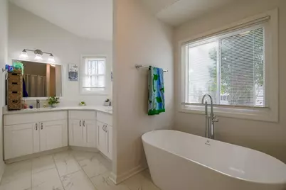 1575 Canberra Drive, Stone Mountain, GA 30088 - Photo 18