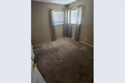 4645 Shannon Court, Union City, GA 30291 - Photo 10